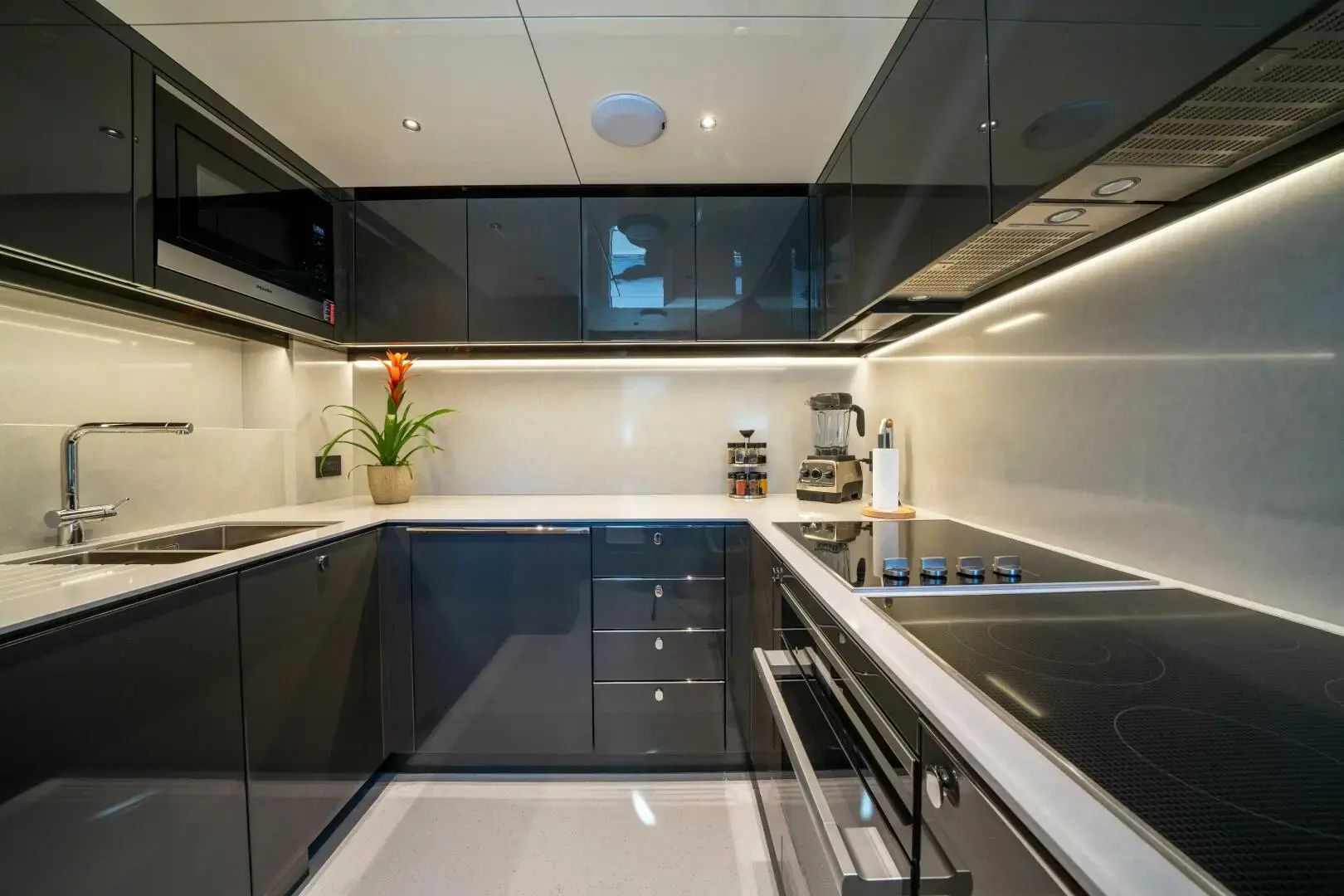 Thumbnail von Sunseeker 100 Yacht