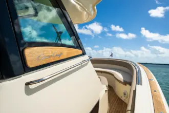 Thumbnail von Chris Craft 34 Catalina