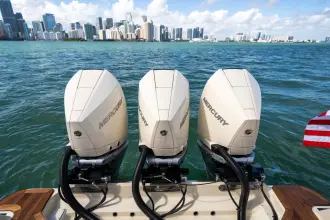 Thumbnail von Chris Craft 34 Catalina