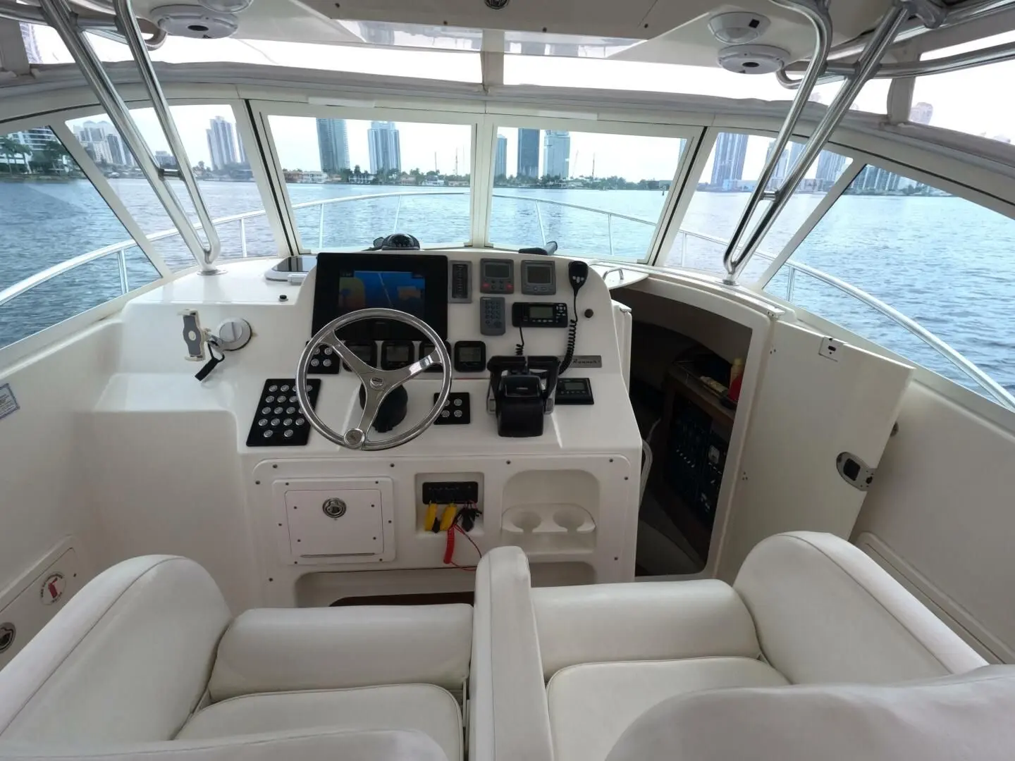 Thumbnail von Pursuit Drummond Island Runner 34