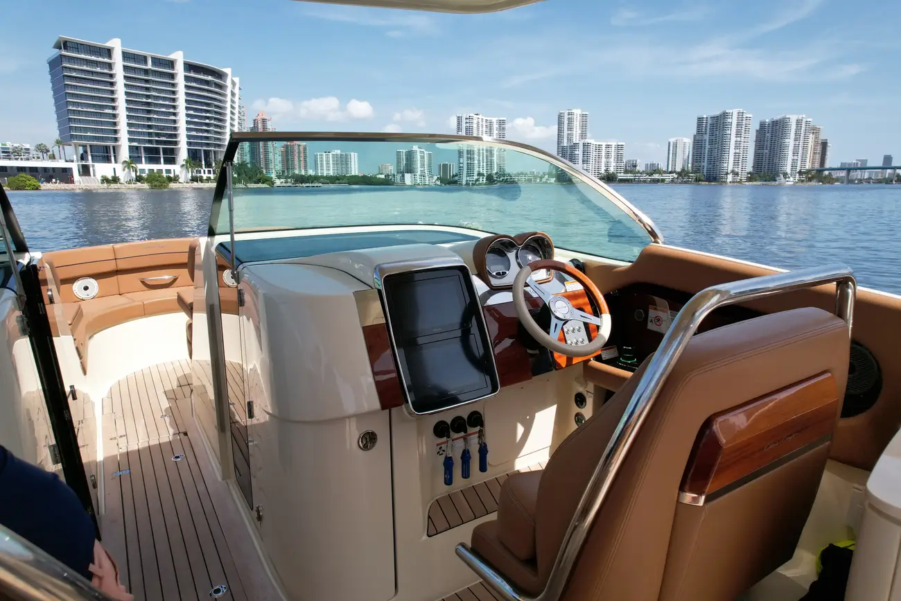 Thumbnail von Chris Craft 35 Launch Gt