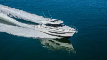 Thumbnail von Riviera 395 Suv