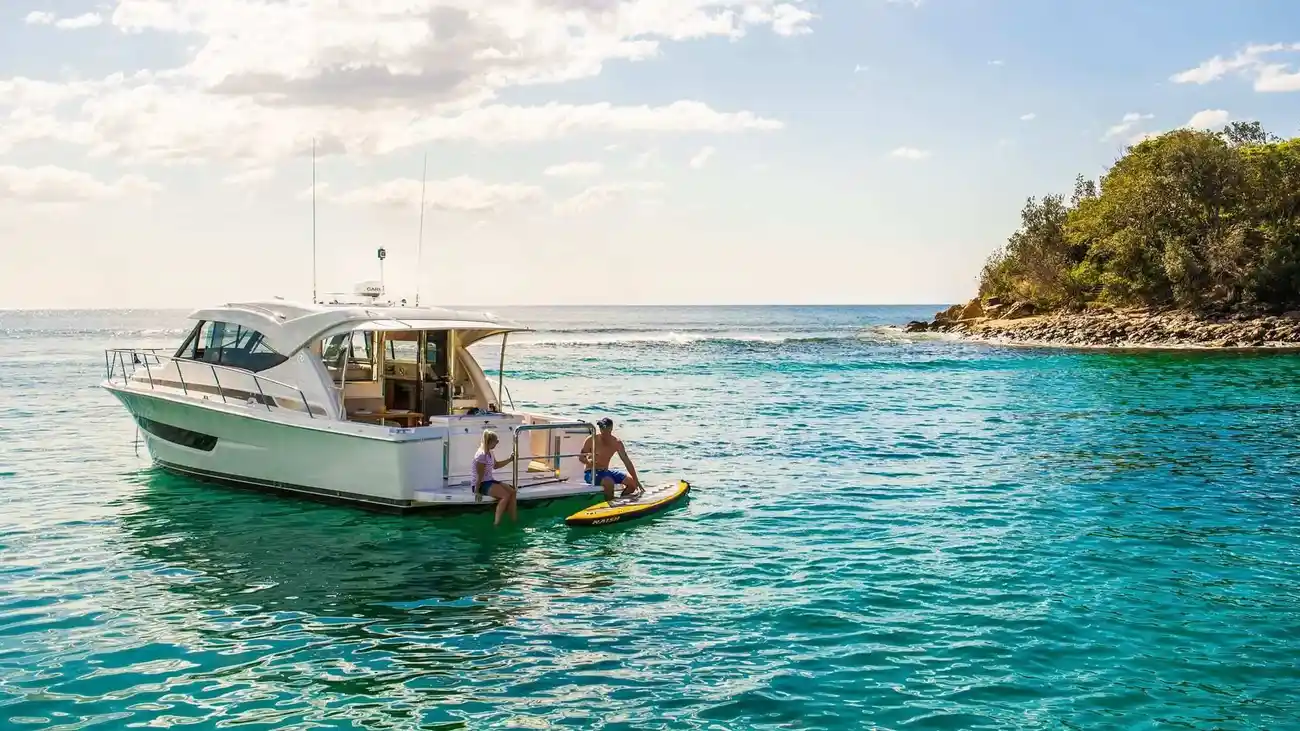 Thumbnail von Riviera 395 Suv