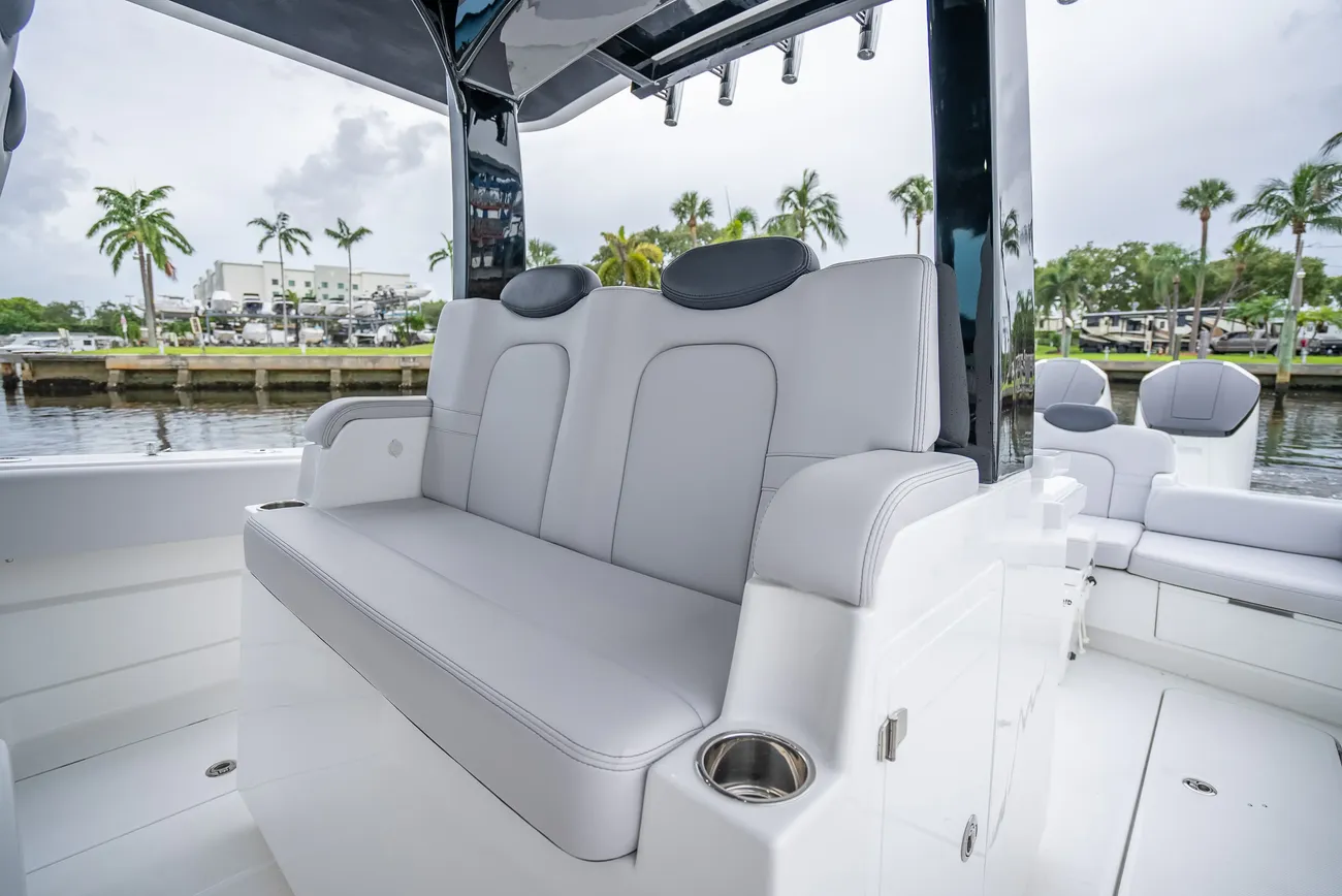 Thumbnail von Hcb 42 Lujo