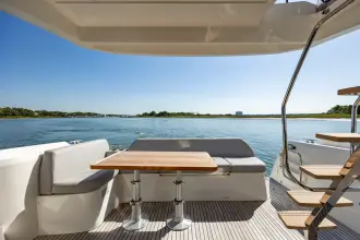 Thumbnail von Prestige 420