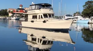 Mainship 43 Trawler