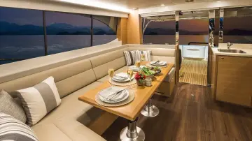 Thumbnail von Riviera 445 Suv