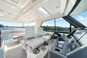 Thumbnail von Riviera 50 Sports Motor Yacht