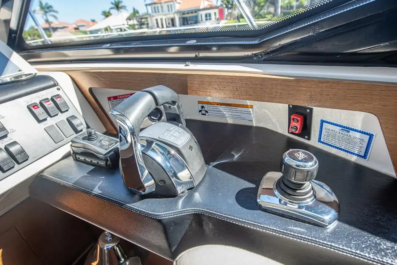 Thumbnail von Sea Ray 510 Sundancer