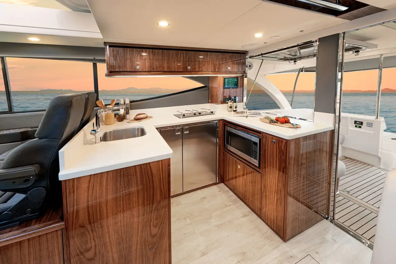 Thumbnail von Riviera 465 Suv