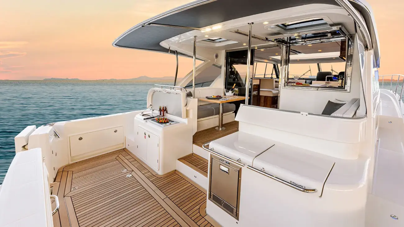 Thumbnail von Riviera 465 Suv