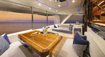 Thumbnail von Riviera 64 Sports Motor Yacht