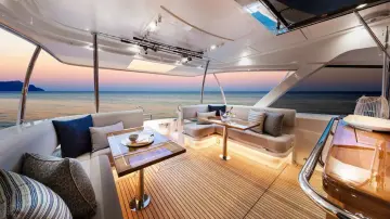 Thumbnail von Riviera 68 Sports Motor Yacht