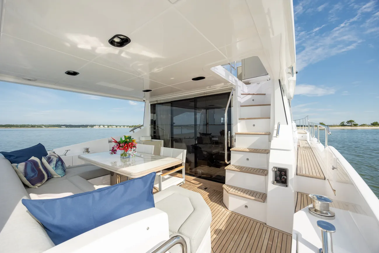 Thumbnail von Azimut 60 Fly