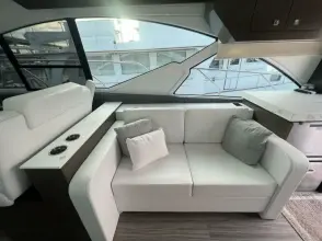 Thumbnail von Cruisers Yachts 54 Cantius
