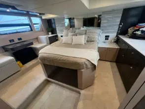 Thumbnail von Cruisers Yachts 54 Cantius