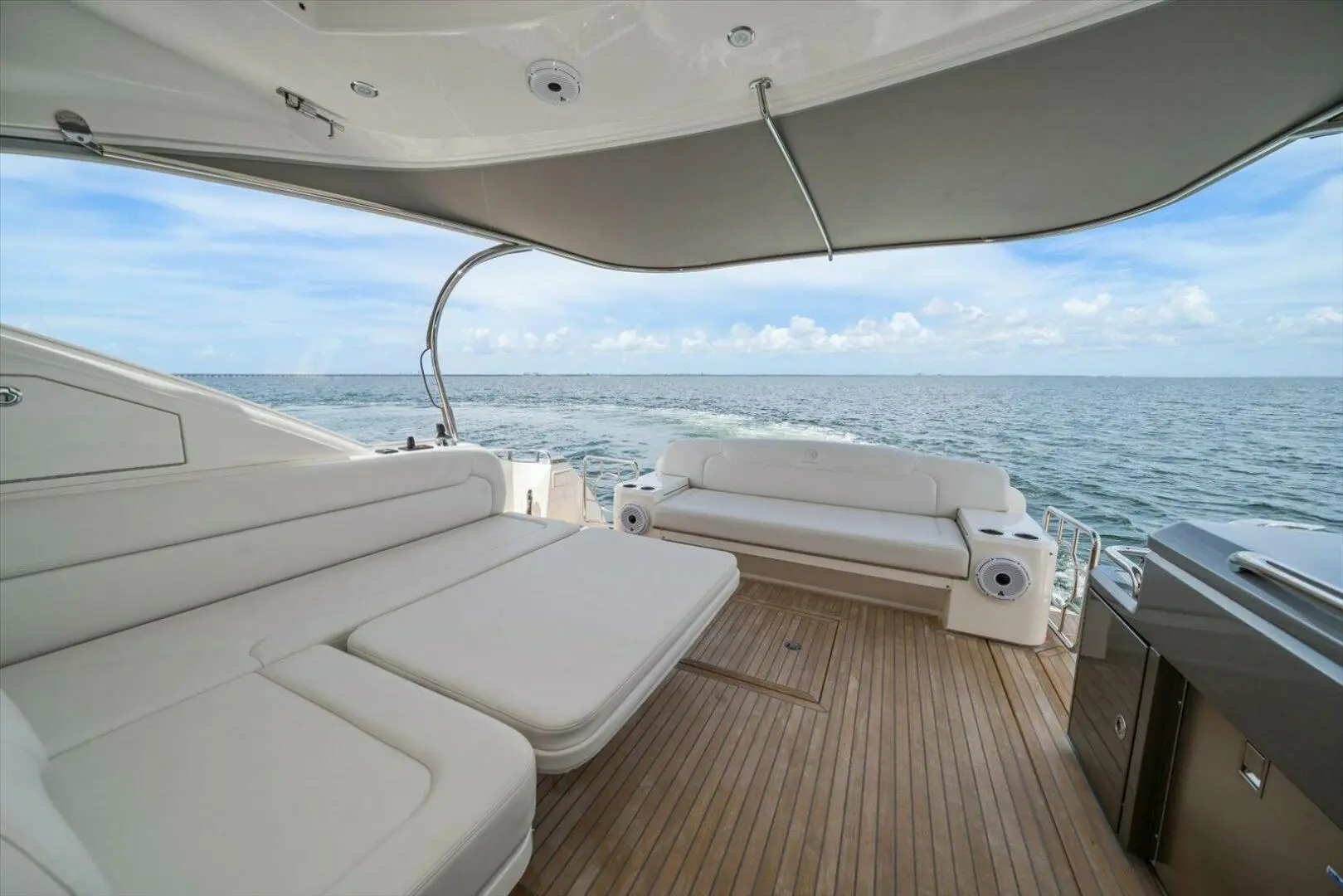 Thumbnail von Riviera 5400 Sport Yacht