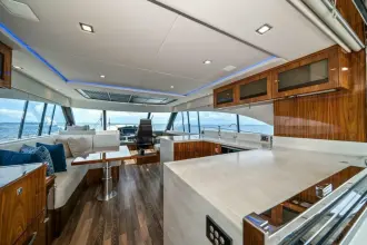 Thumbnail von Riviera 5400 Sport Yacht