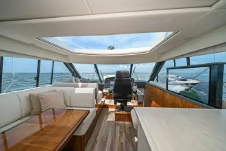 Thumbnail von Riviera 5400 Sport Yacht