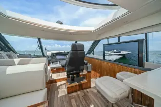 Thumbnail von Riviera 5400 Sport Yacht