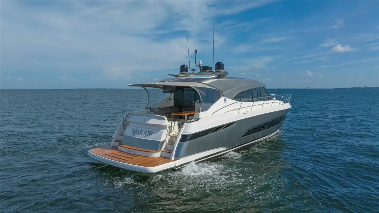 Thumbnail von Riviera 5400 Sport Yacht