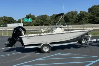 Thumbnail von Boston Whaler 170 Montauk