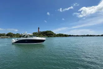 Sea Ray 320 Sundancer Outboard