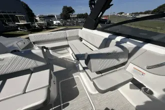 Thumbnail von Sea Ray SDX 250 Surf