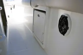 Thumbnail von Boston Whaler 330 Outrage