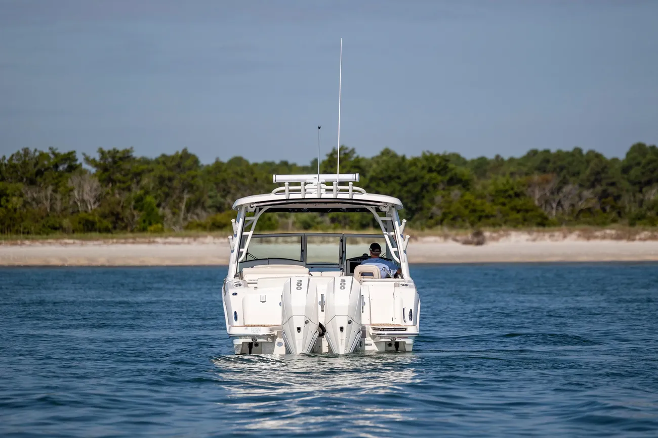 Thumbnail von Boston Whaler 320 Vantage