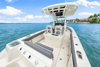 Thumbnail von Boston Whaler 250 Outrage