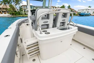Thumbnail von Boston Whaler 250 Outrage