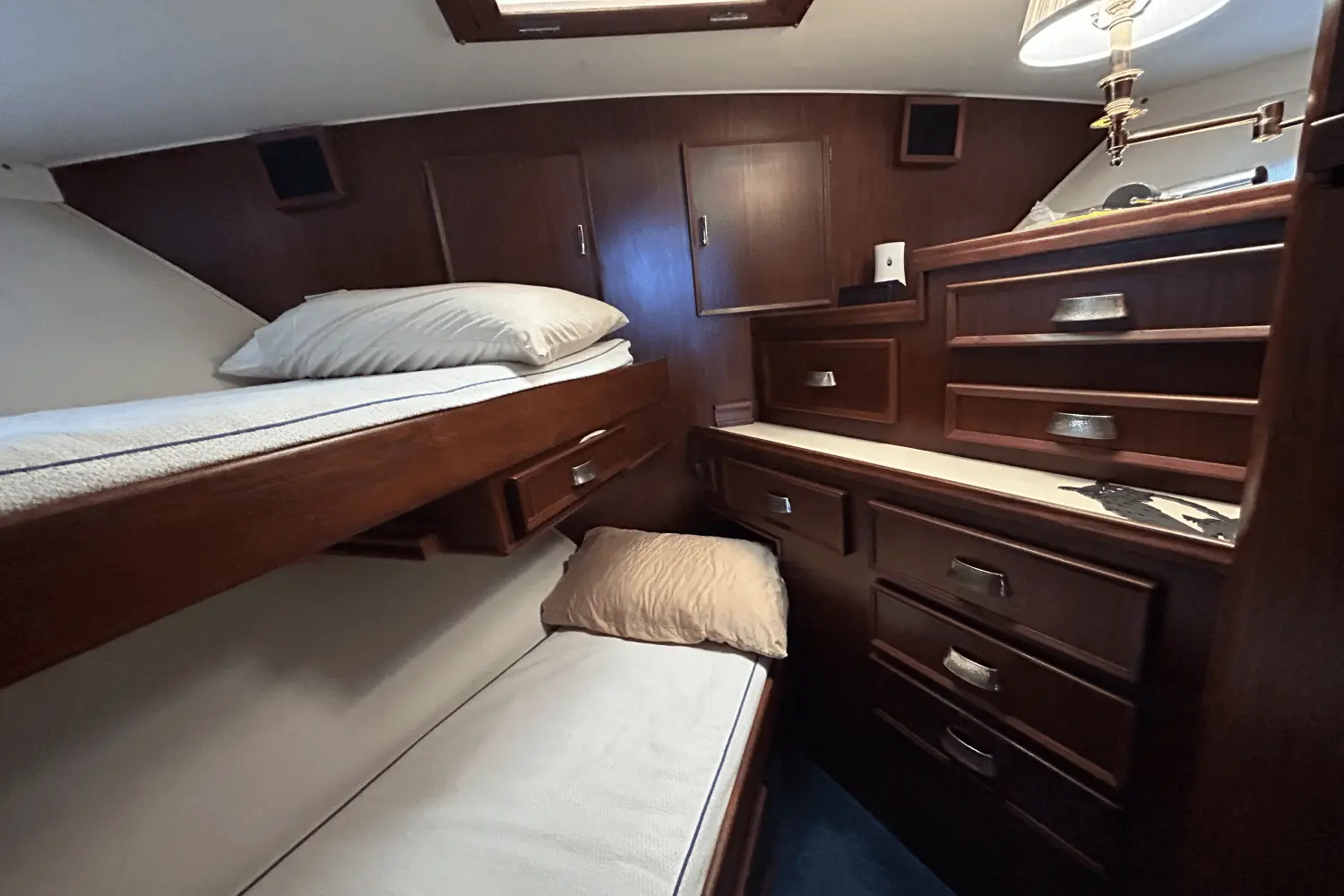 Thumbnail von Hatteras 60 Convertible