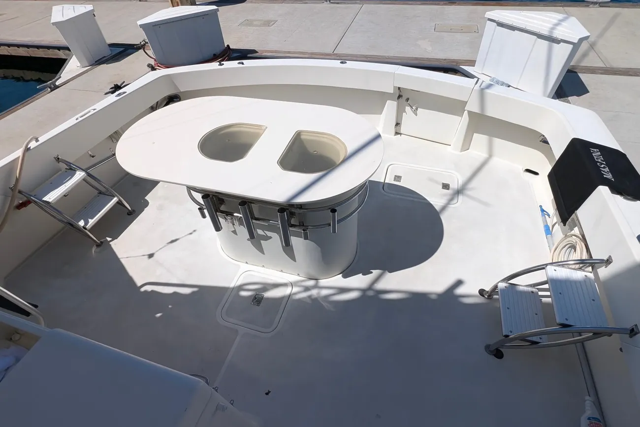 Thumbnail von Hatteras 43 Convertible