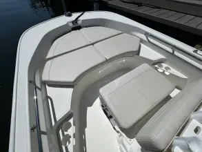 Thumbnail von Boston Whaler 170 Montauk