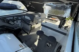 Thumbnail von Cruisers Yachts 38 GLS