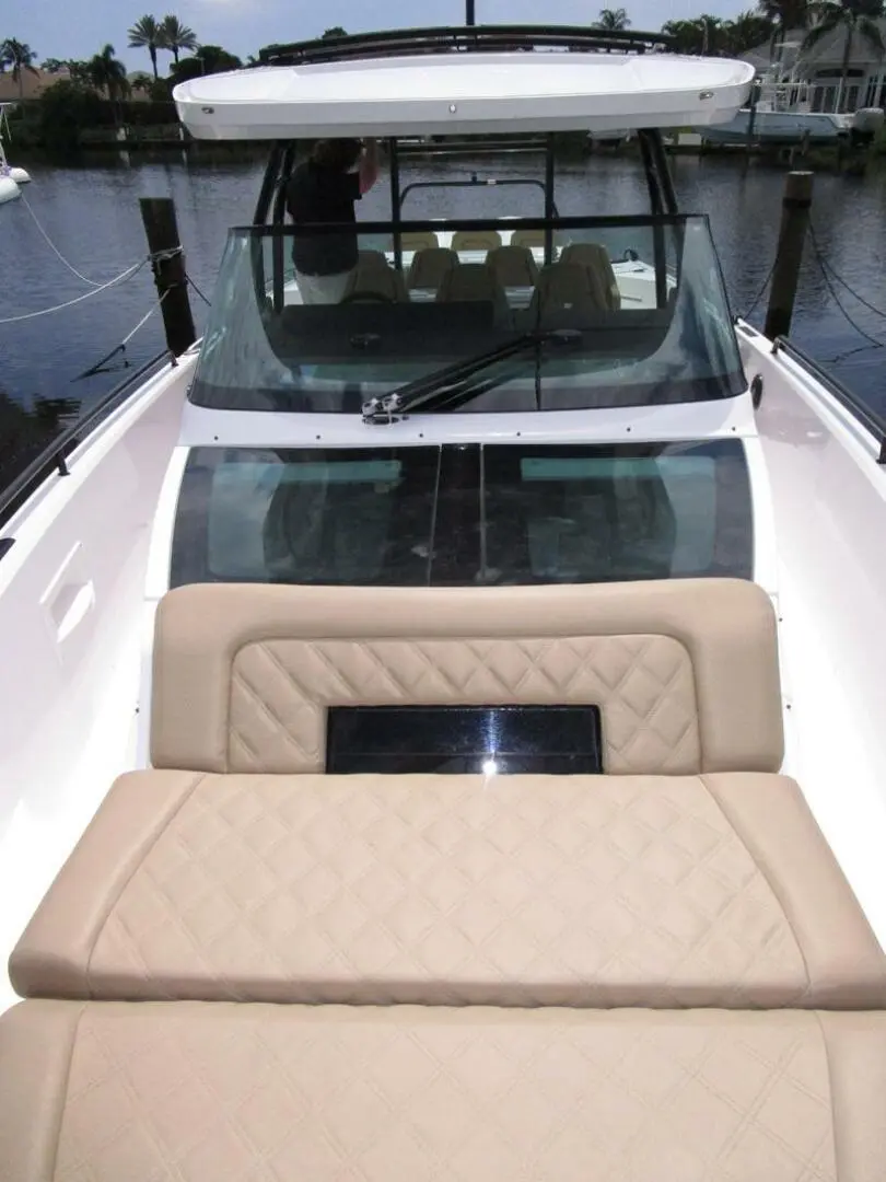 Thumbnail von Axopar 37 Sun Top T/T GRACE