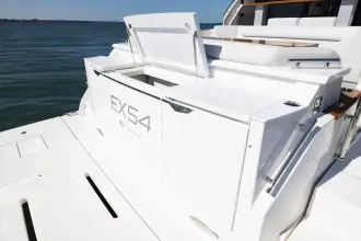 Thumbnail von Tiara Yachts EX54