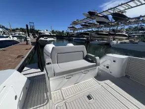 Thumbnail von Cruisers Yachts 38 VTR