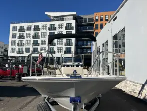 Thumbnail von Boston Whaler 170 Montauk