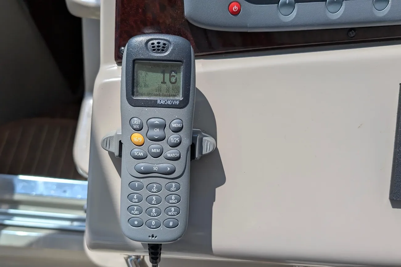 Thumbnail von Sea Ray 350 Sundancer