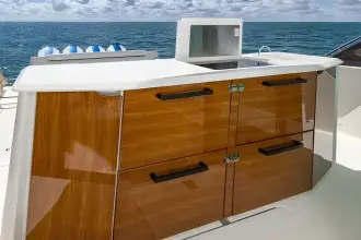 Thumbnail von Tiara Yachts 56LS