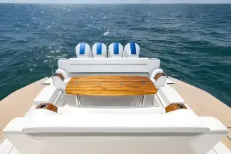 Thumbnail von Tiara Yachts 56LS