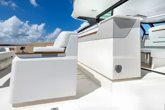 Thumbnail von Tiara Yachts 56LS