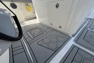 Thumbnail von Boston Whaler 280 Outrage