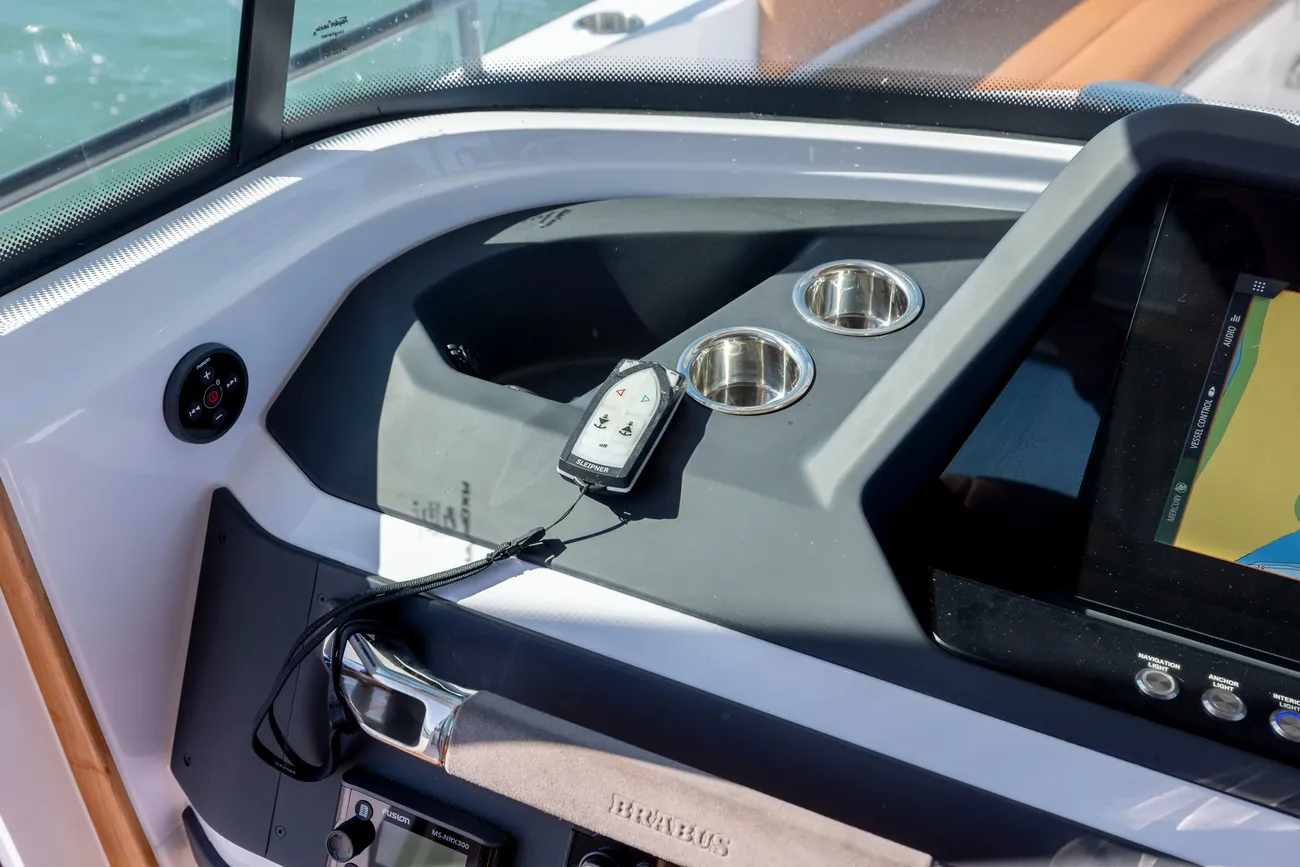 Thumbnail von Axopar 28 Cabin