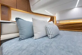 Thumbnail von Tiara Yachts 39 LS