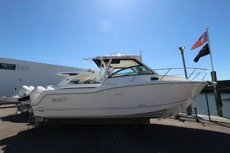 Boston Whaler 285 Conquest Pilothouse