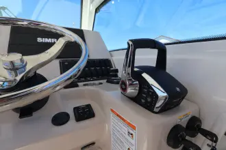 Thumbnail von Boston Whaler 285 Conquest Pilothouse