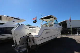 Thumbnail von Boston Whaler 285 Conquest Pilothouse